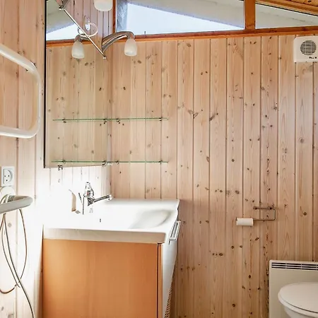 度假居 4 Person In *