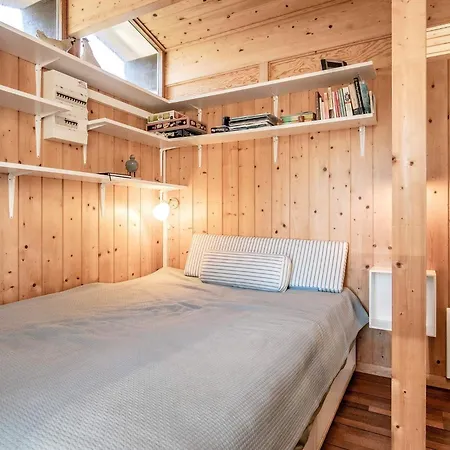 4 Person In 度假居 *