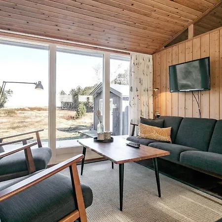 度假居 4 Person In